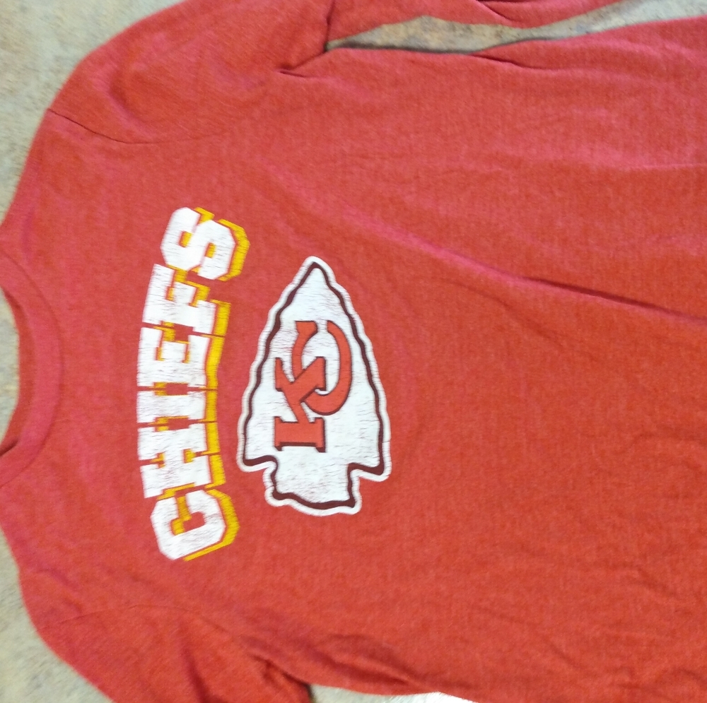 Kids size 10/12 Chiefs shirt
